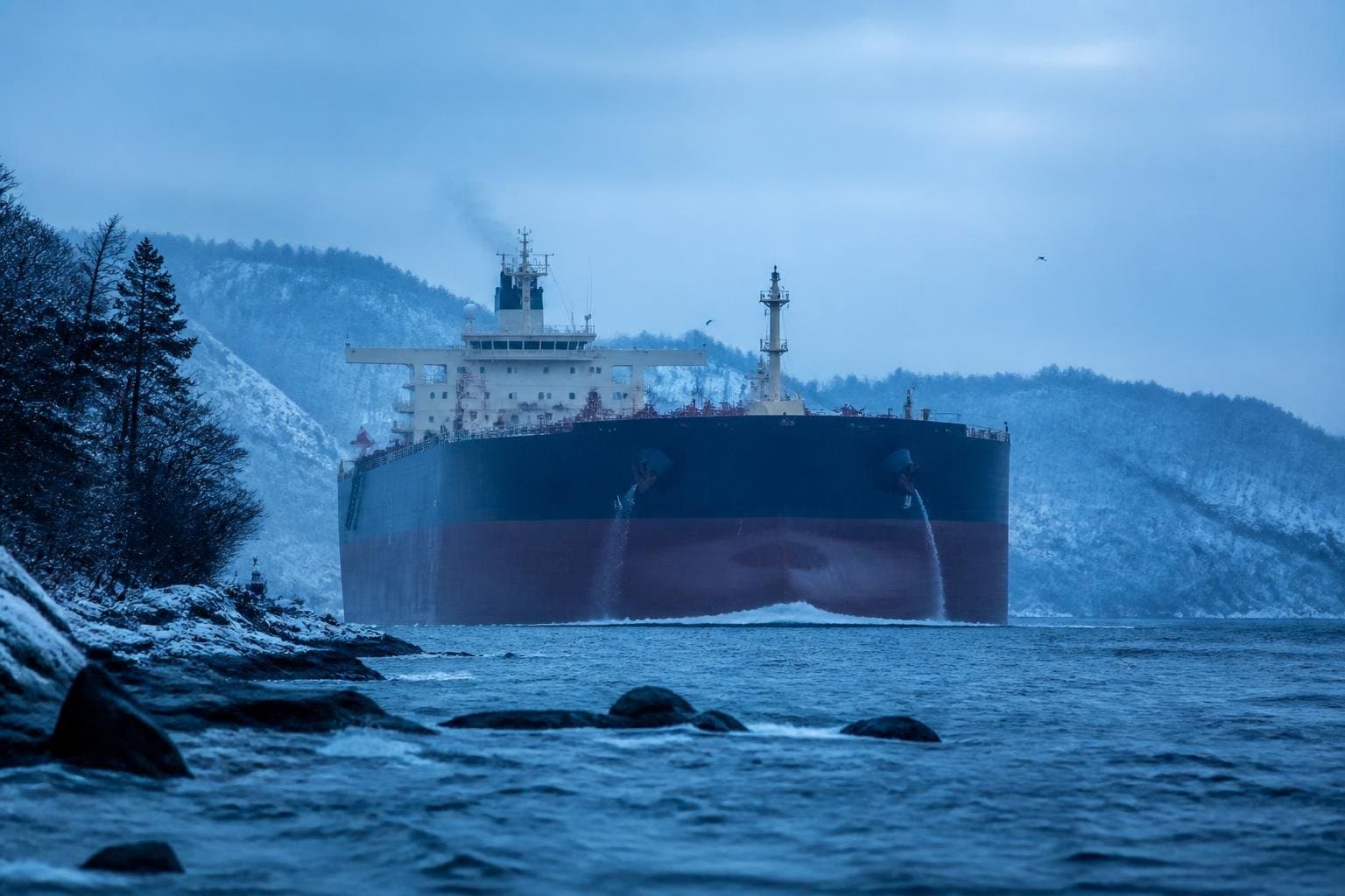 Oil below $70: One of the most confusing market moves ever